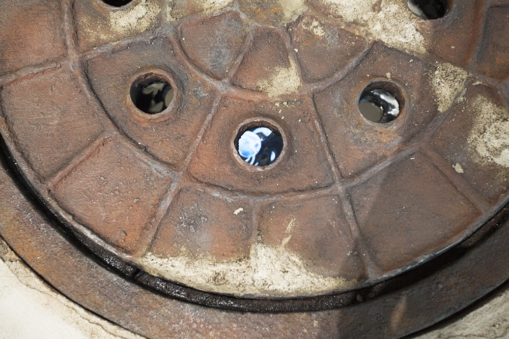 Manhole cover detail