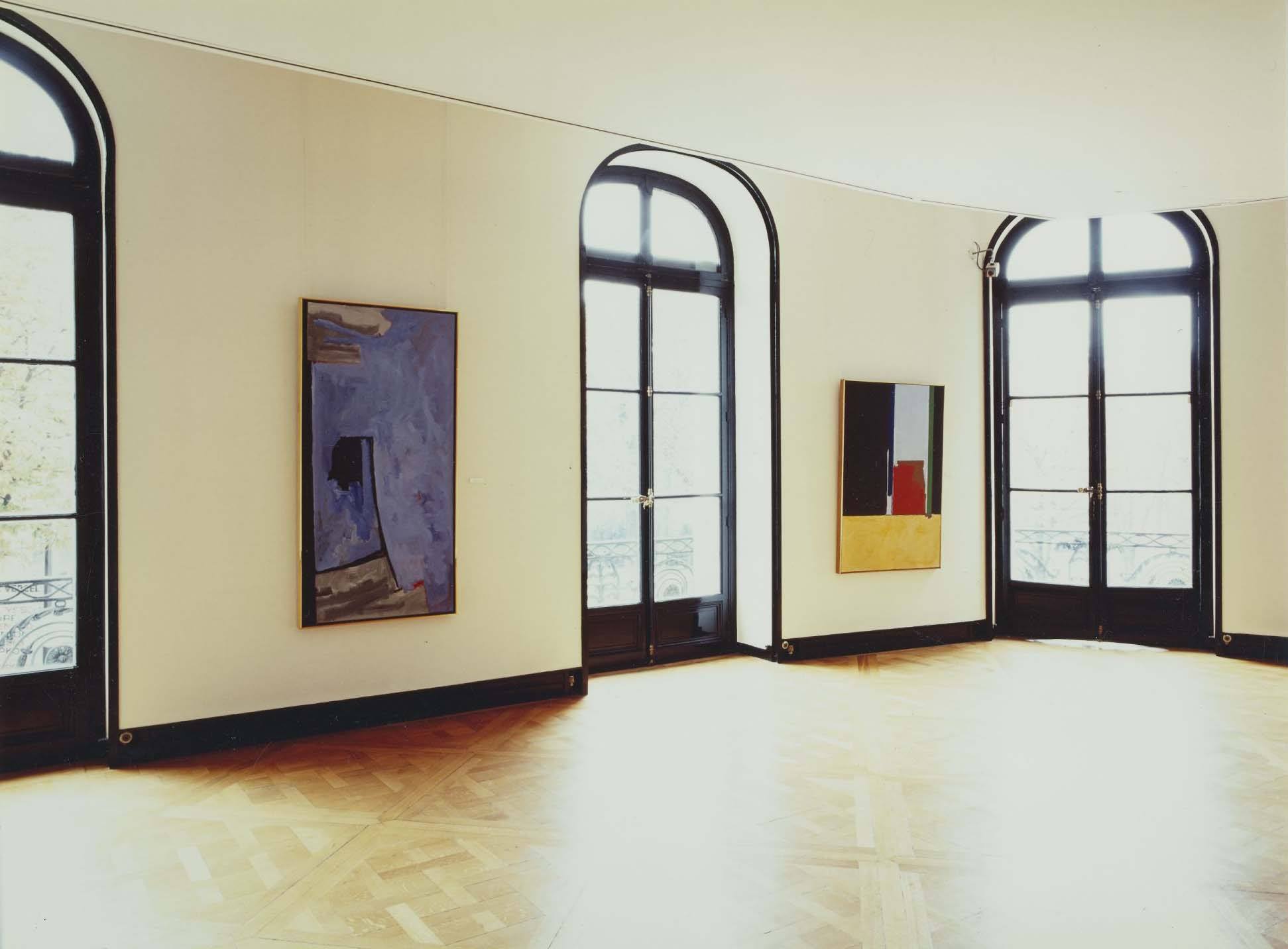 Installation view of Robert Motherwell: Peintures et collages, 1969–1990, Artcurial Centre d’Art Plastique Contemporain, Paris, September 1990