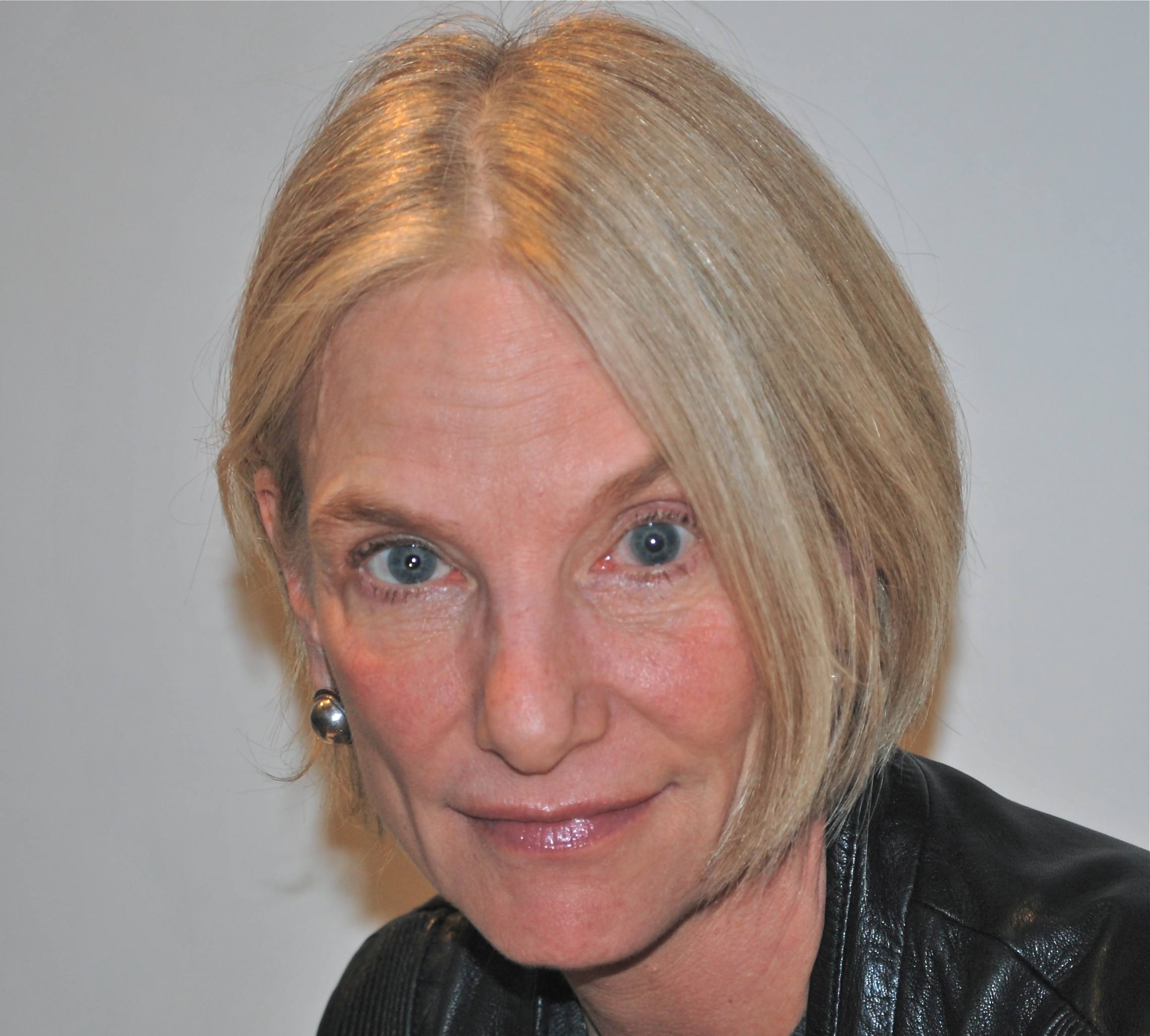 A portrait photograph of Pamela Auchincloss