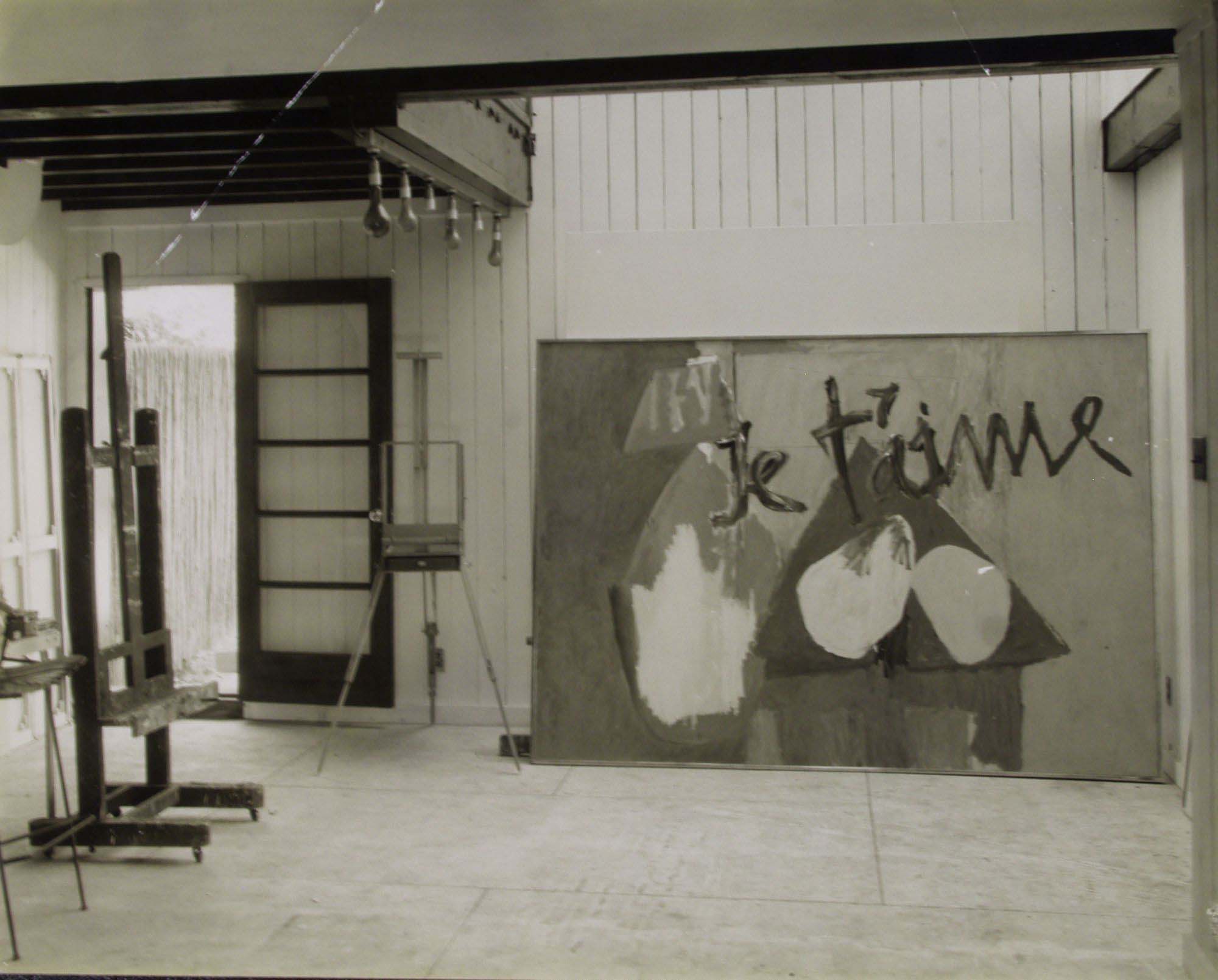Motherwell’s East 94th Street studio, featuring his painting "Je t’aime No. IV" in 1958