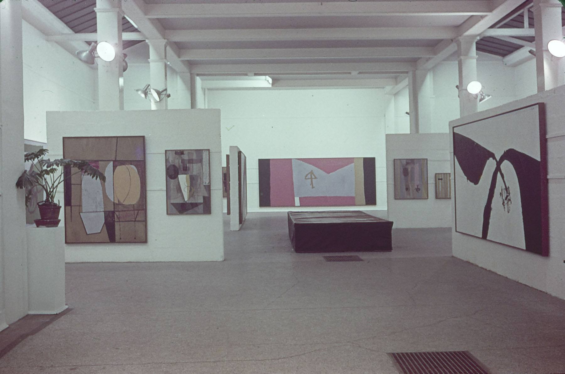 Motherwell’s 1965 retrospective installed at the Whitechapel Gallery